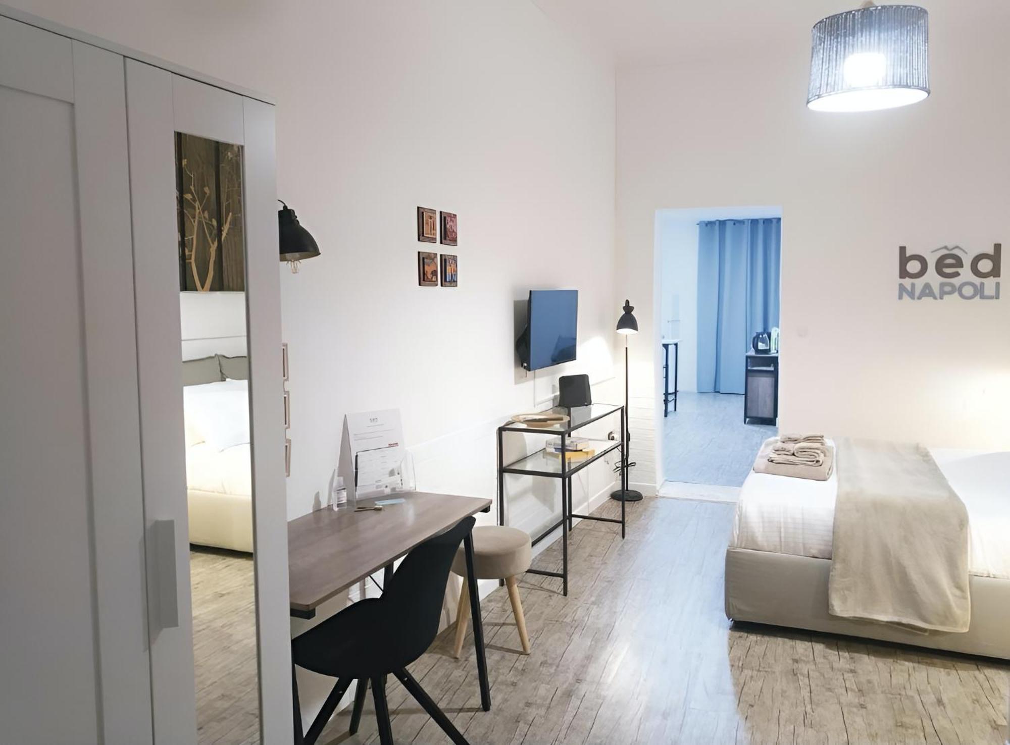 Bed and Breakfast Bed Napoli Екстер'єр фото